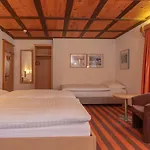 Madrisa Hotel 3*
