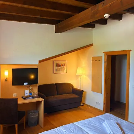 Hotel Madrisa 3*