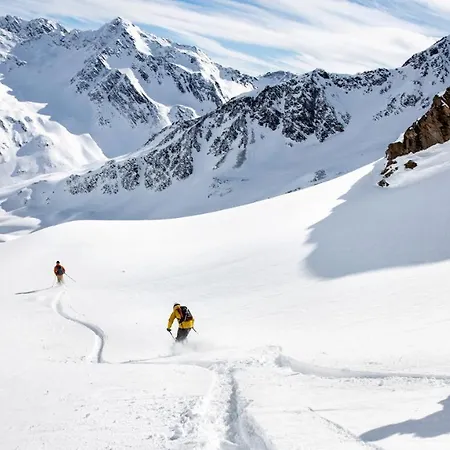 Madrisa 3*