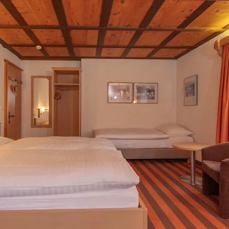Madrisa Hotel 3*