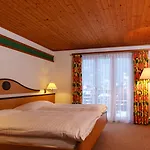 Madrisa 3*