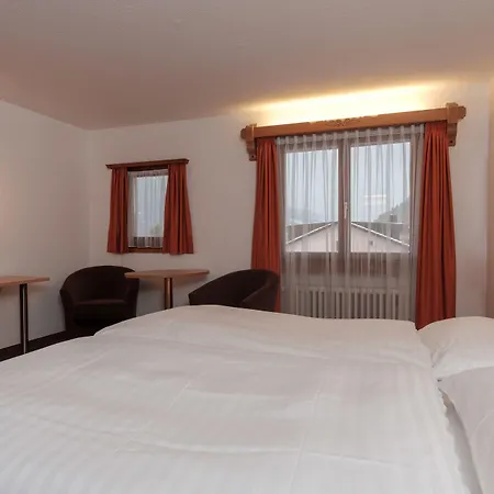 Otel Madrisa 3*